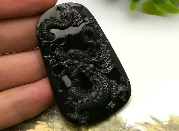 玉雕挂件饰品.jpg